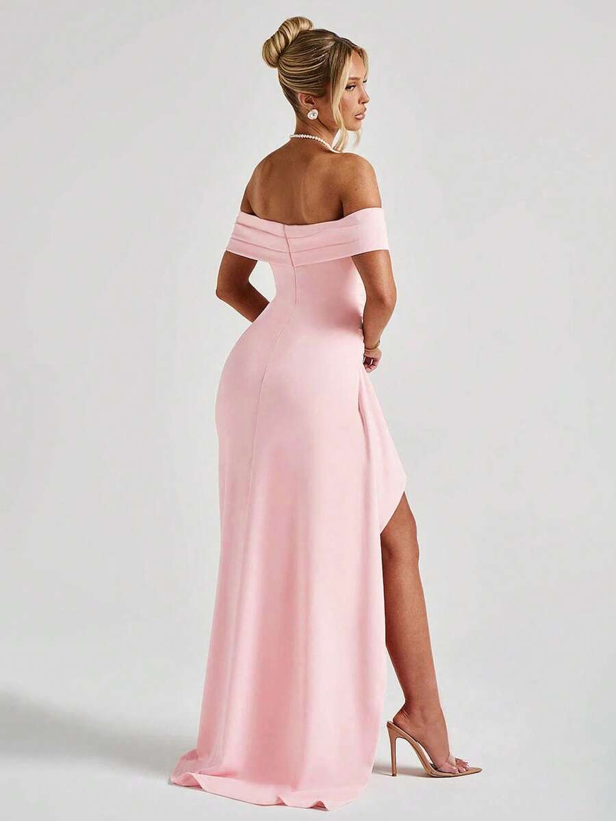 ÉLORIA – Off-Shoulder Bodycon Maxi Dress with Slit