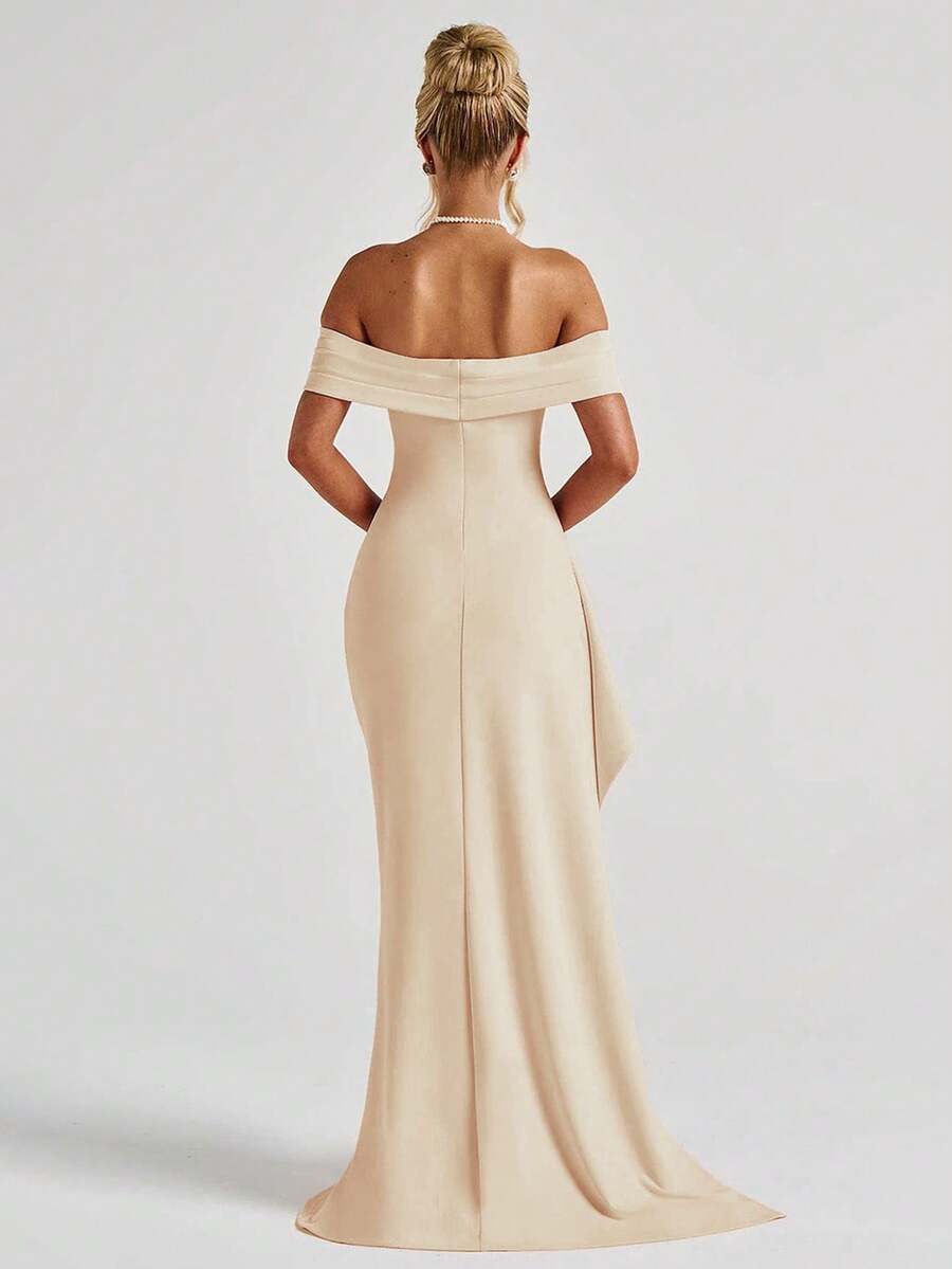 ÉLORIA – Off-Shoulder Bodycon Maxi Dress with Slit