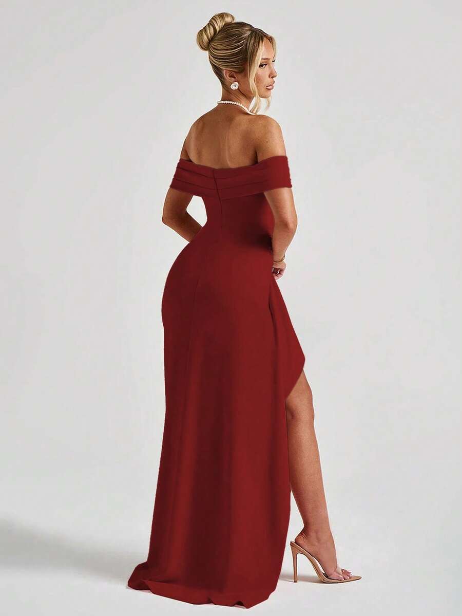 ÉLORIA – Off-Shoulder Bodycon Maxi Dress with Slit