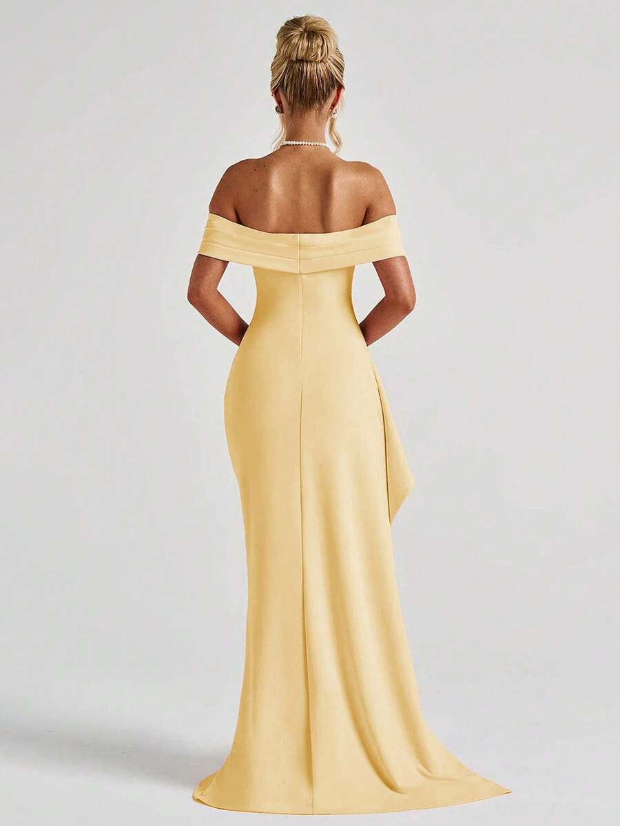 ÉLORIA – Off-Shoulder Bodycon Maxi Dress with Slit