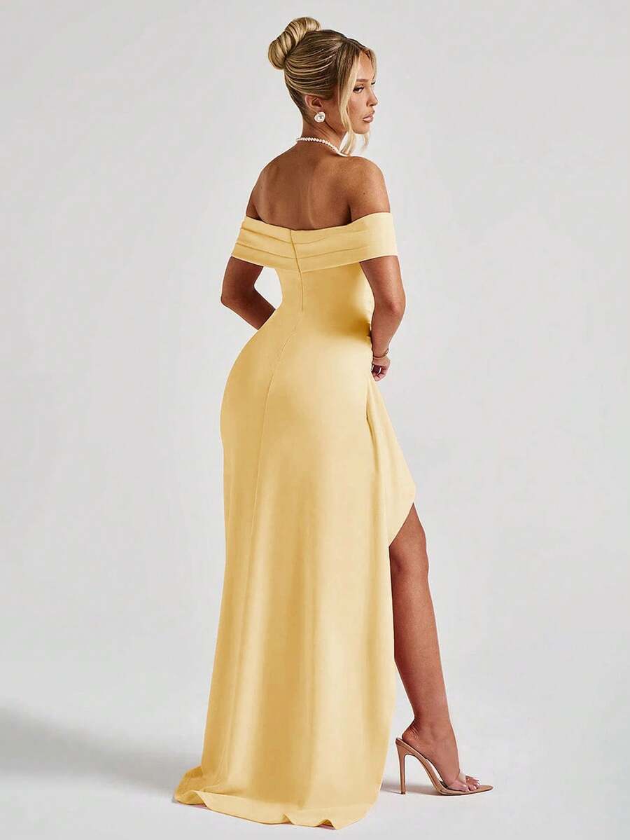 ÉLORIA – Off-Shoulder Bodycon Maxi Dress with Slit