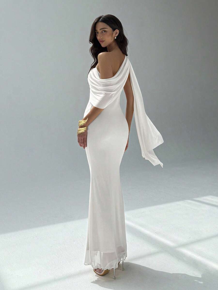 NOIREL - Asymmetric One Shoulder Bodycon Maxi Dress