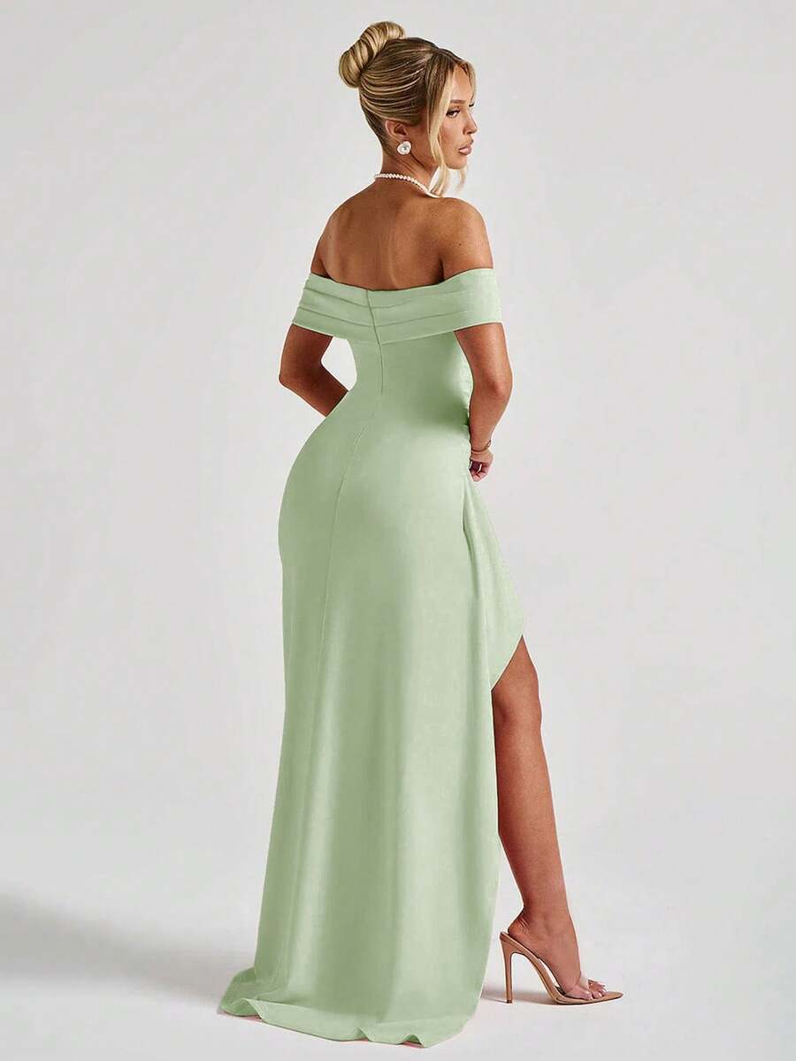 ÉLORIA – Off-Shoulder Bodycon Maxi Dress with Slit