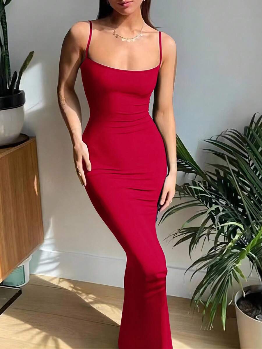 SOLINE - Spaghetti Strap Bodycon Maxi Dress