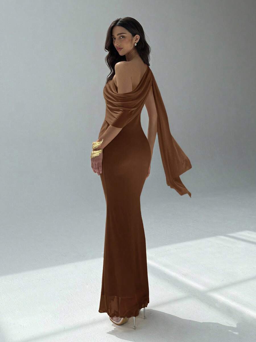 NOIREL - Asymmetric One Shoulder Bodycon Maxi Dress