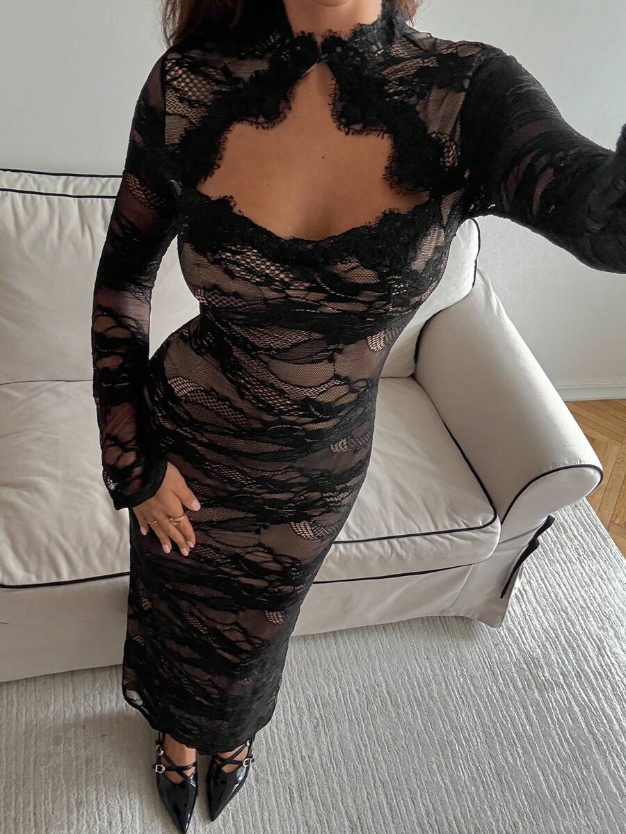 VELOURS - Long Sleeve Lace Bodycon Maxi Dress