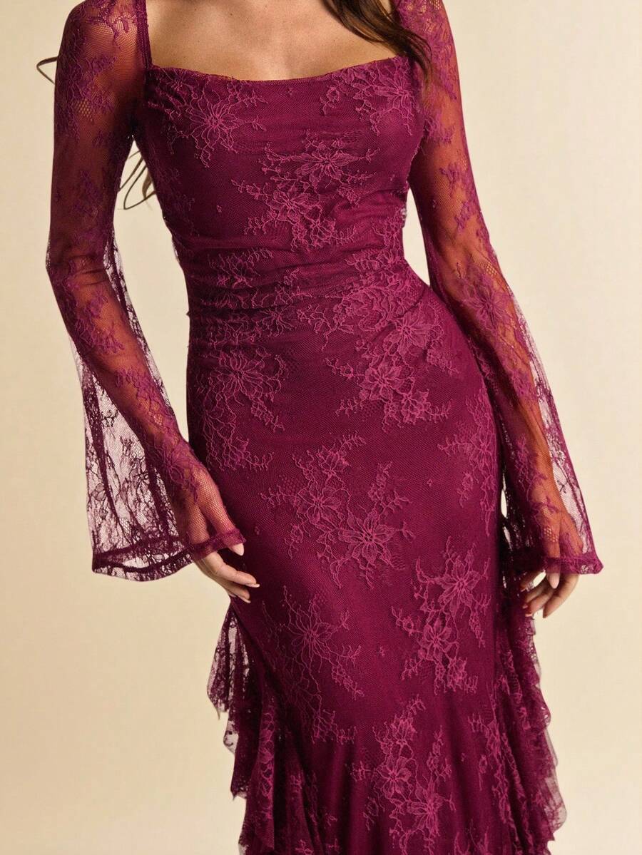 VALORE – Lace Mermaid Maxi Dress
