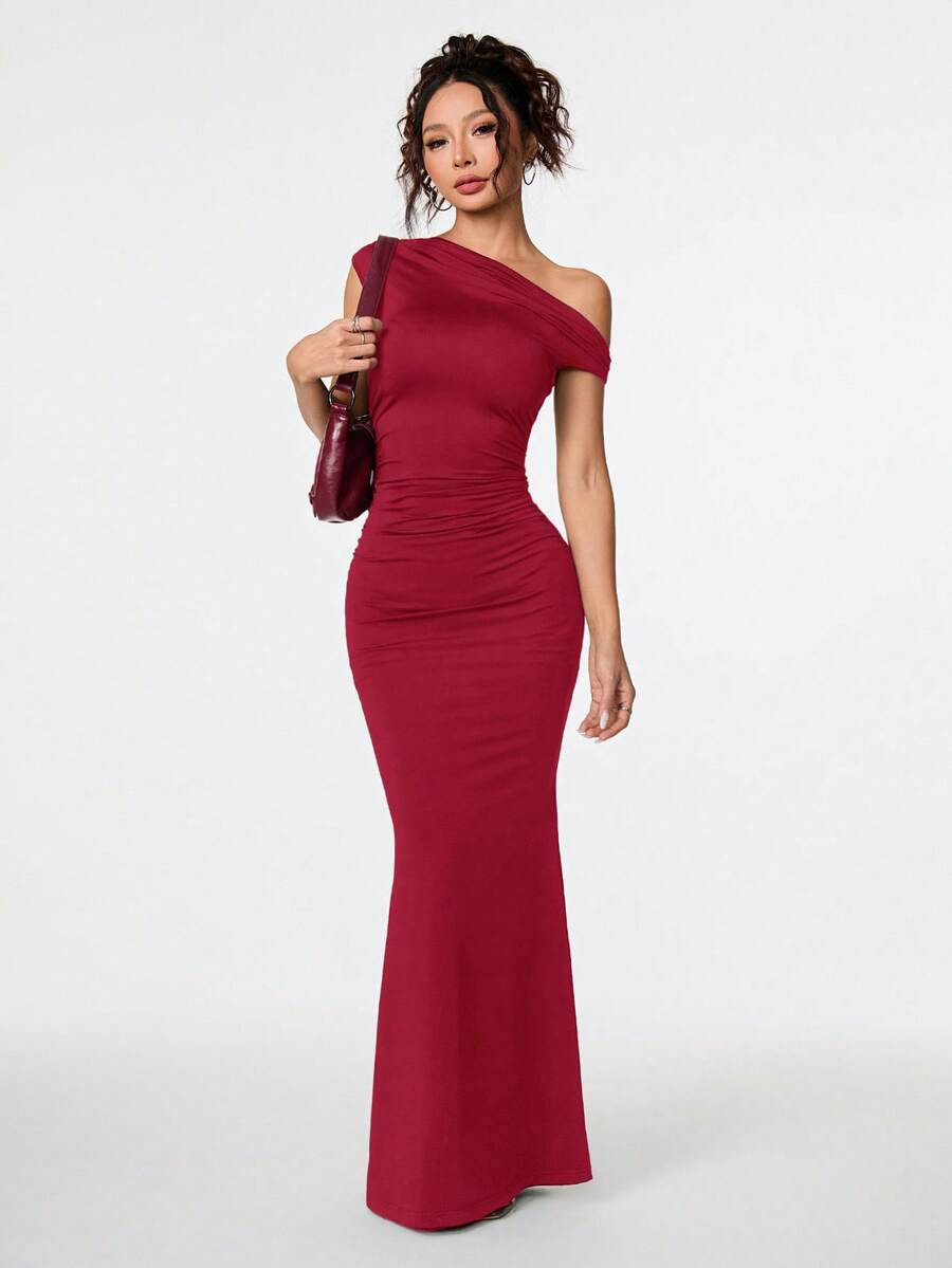 SVELTA - Petite One Shoulder Mermaid Maxi Dress Rose Red