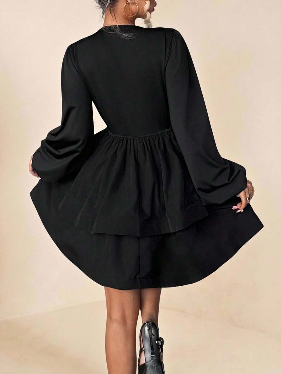 NOULA – Elegant Deep V Mini Dress