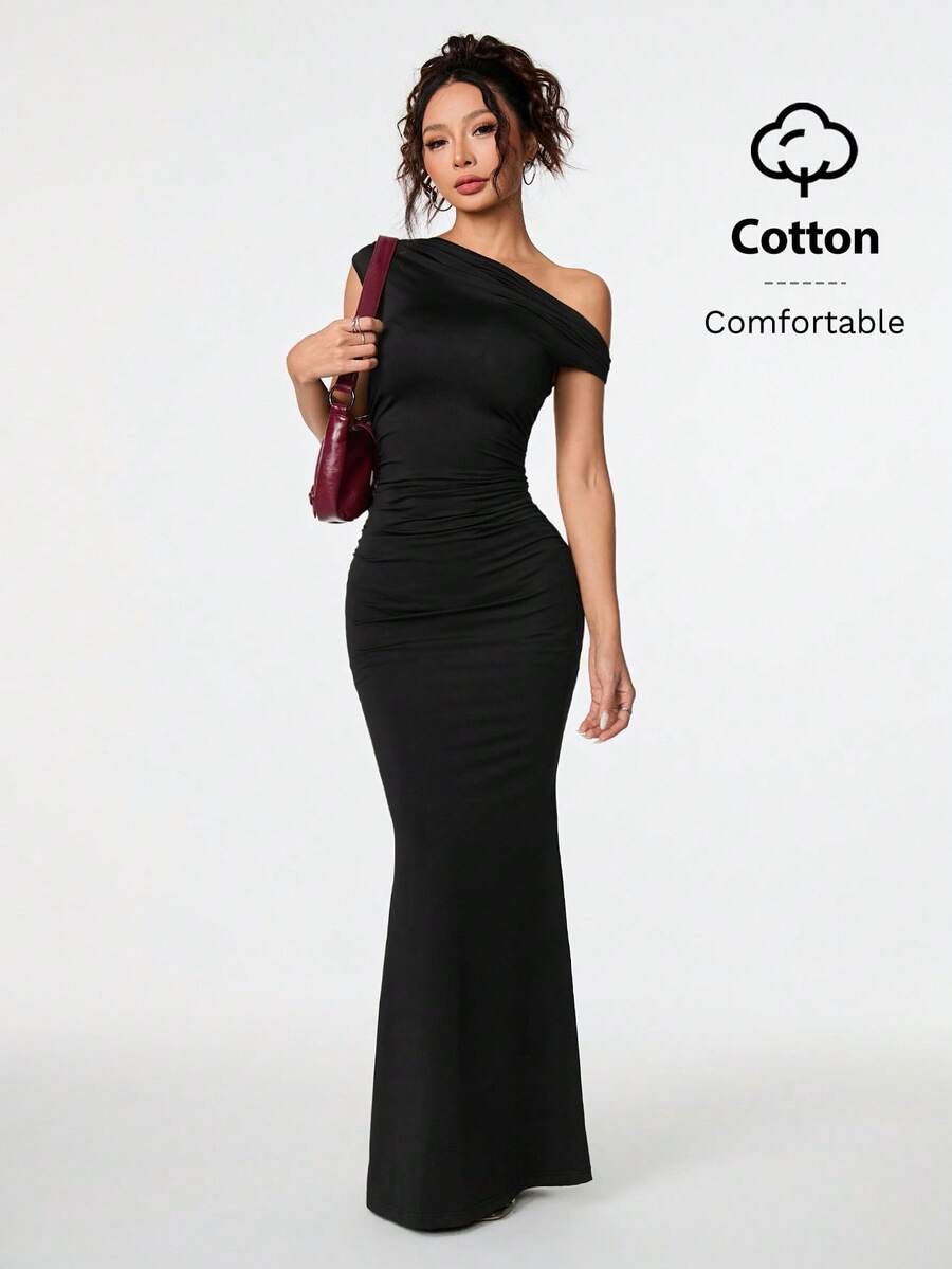 SVELTA - Petite One Shoulder Mermaid Maxi Dress Black