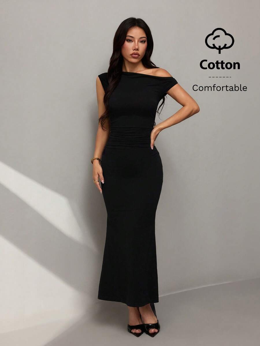 SVELTA - Petite One Shoulder Mermaid Maxi Dress