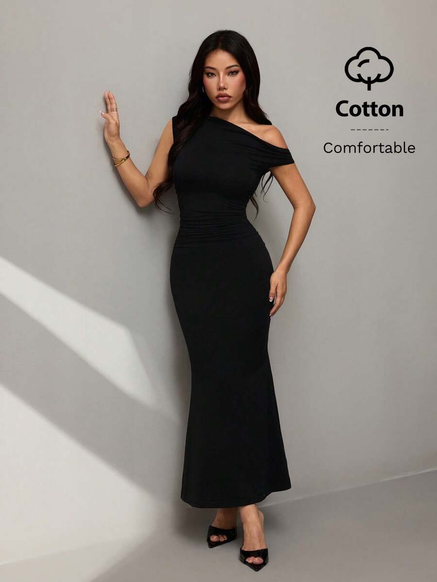 SVELTA - Petite One Shoulder Mermaid Maxi Dress