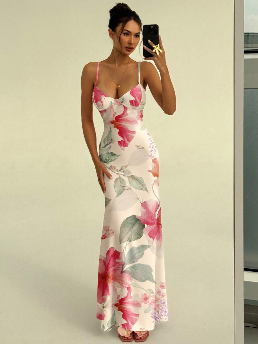 SUNFLARE – Tropical Print Bodycon Maxi Dress