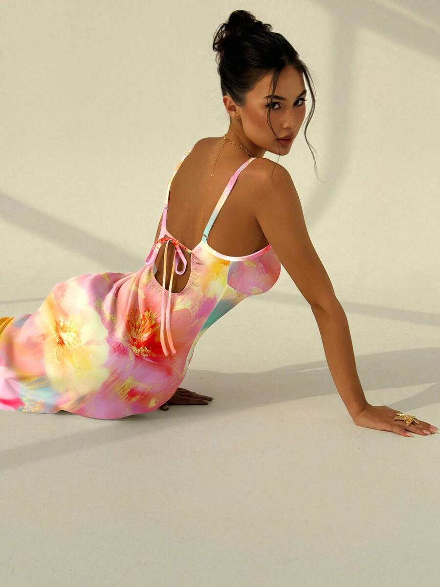 SUNFLARE – Tropical Print Bodycon Maxi Dress